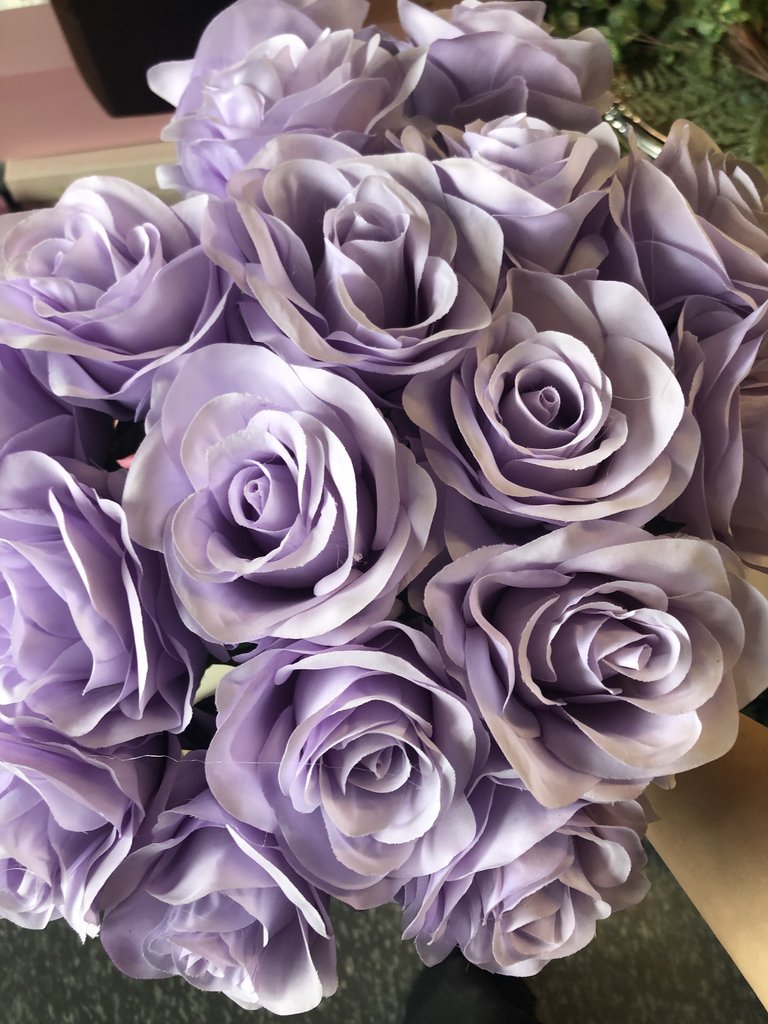 18 HEAD Lilac ROSE BUNCH WITHOUT LEAVES IN - Richview Glass Wedding Supplies