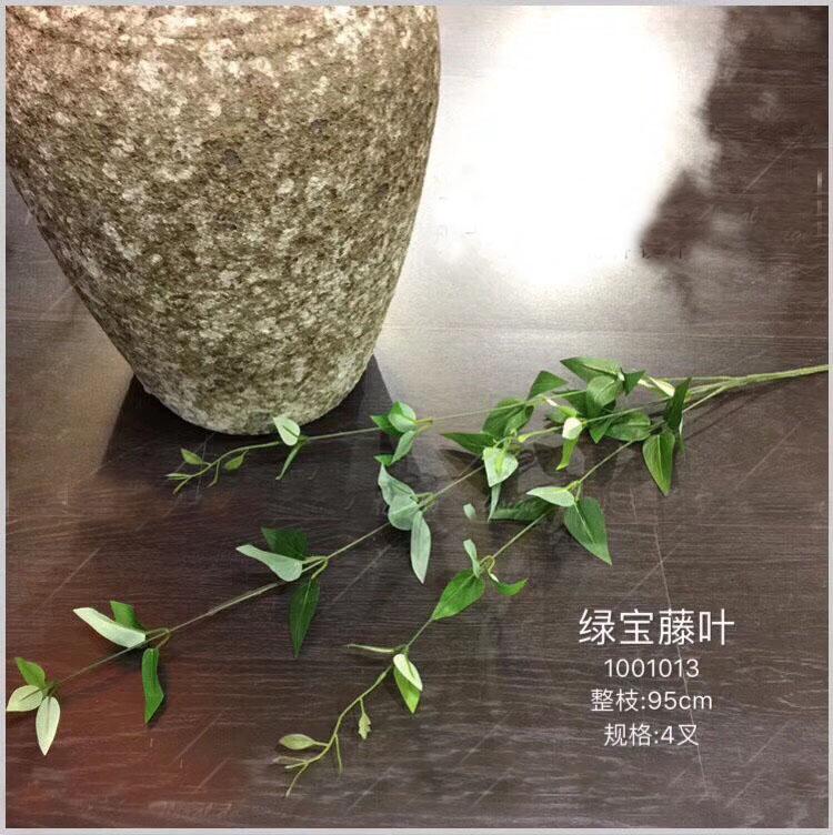 Hanging Greenery Ruscus - Richview Glass Wedding Supplies