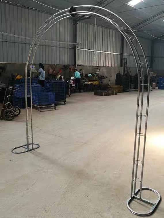 Silver Gate Metal Backdrop Stand