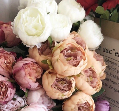 7x Peonies Artificial Flower (White)