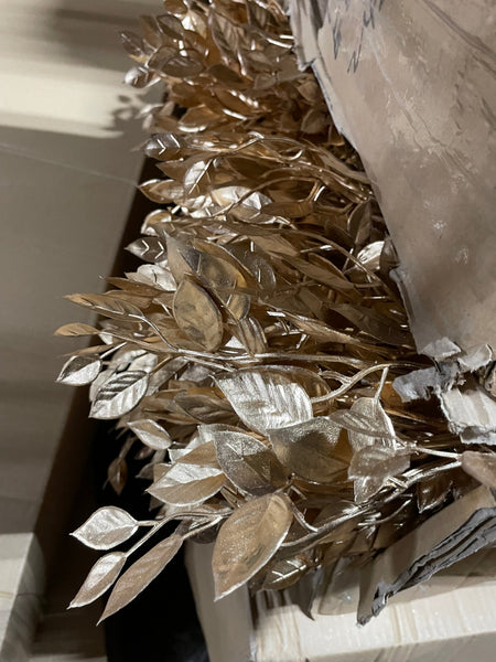 Gold leaf bunch new