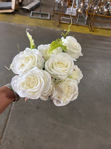 Garden Rose Bunch with filler( Cream)