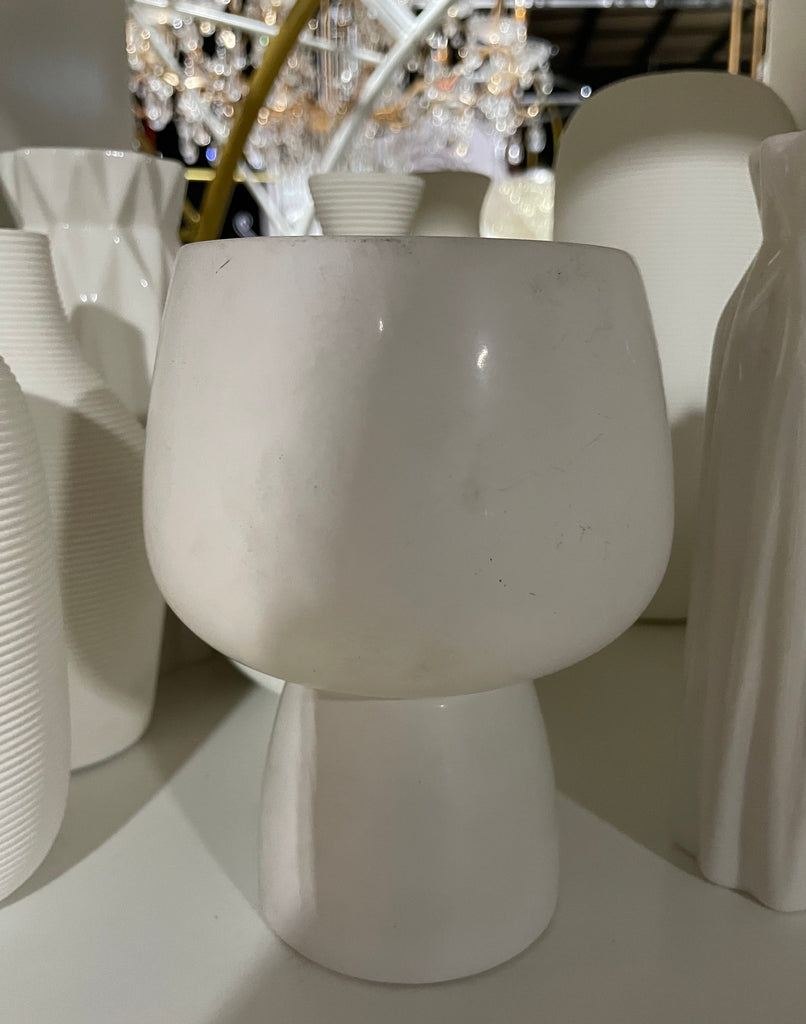 6” Ceramic Small White vase new SQ204