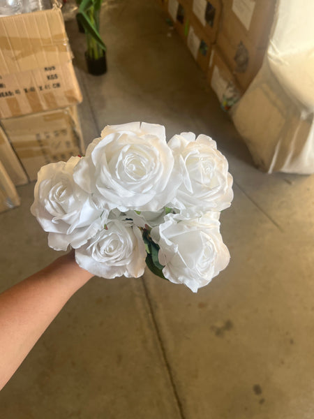 New 7 head white rose bunch Bulgaria