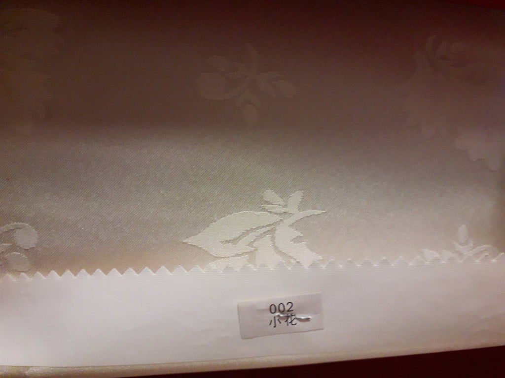 Sequin Table Cloth Square 90"x156" (cream)- 002