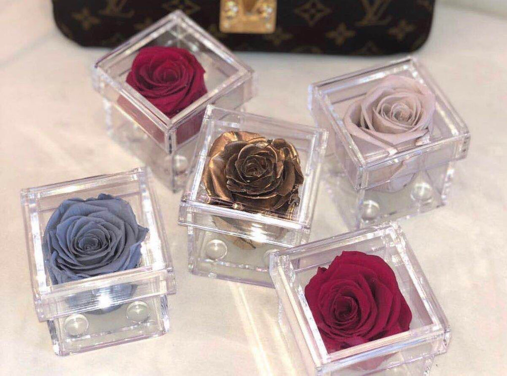 Mini Single Rose Acrylic box For Flowers and gifts