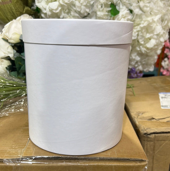 New 7.5” White gift favor Box round shower