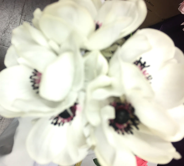 Artificial Anemone PU Material (5/bunch) Real Touch Flower SB199 (White) - 4E3D1E63 - Viva La Rosa