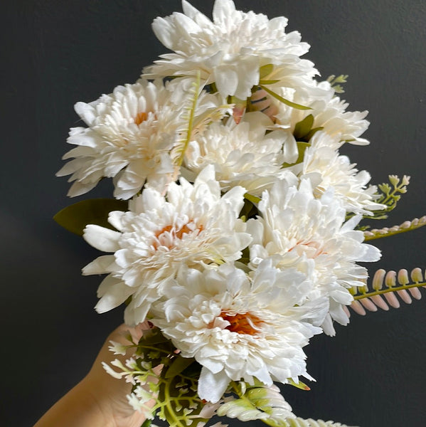 Small bunch daisy Sunflower 🌻 white Yellow WEDDING DECOR SUN FLOWER