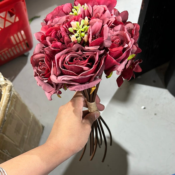 9 head Burgundy Burnt Edge Rose bunch(Handtied)