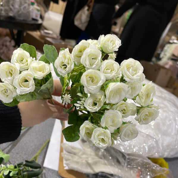 Mini rose Bunch cream – Viva La Rosa