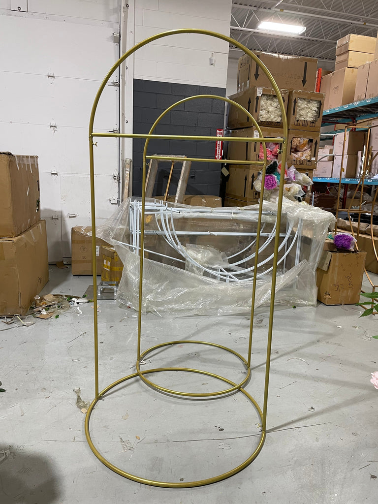 Large Round top Gold Metal Backdrop/sign Stand – Viva La Rosa