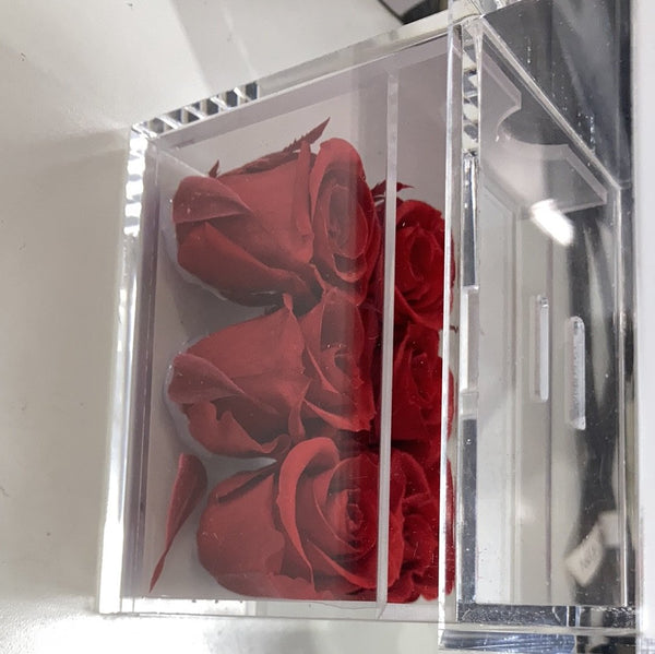 Preserved Rose in Acrylic Ring Box Red(box of 6 roses)