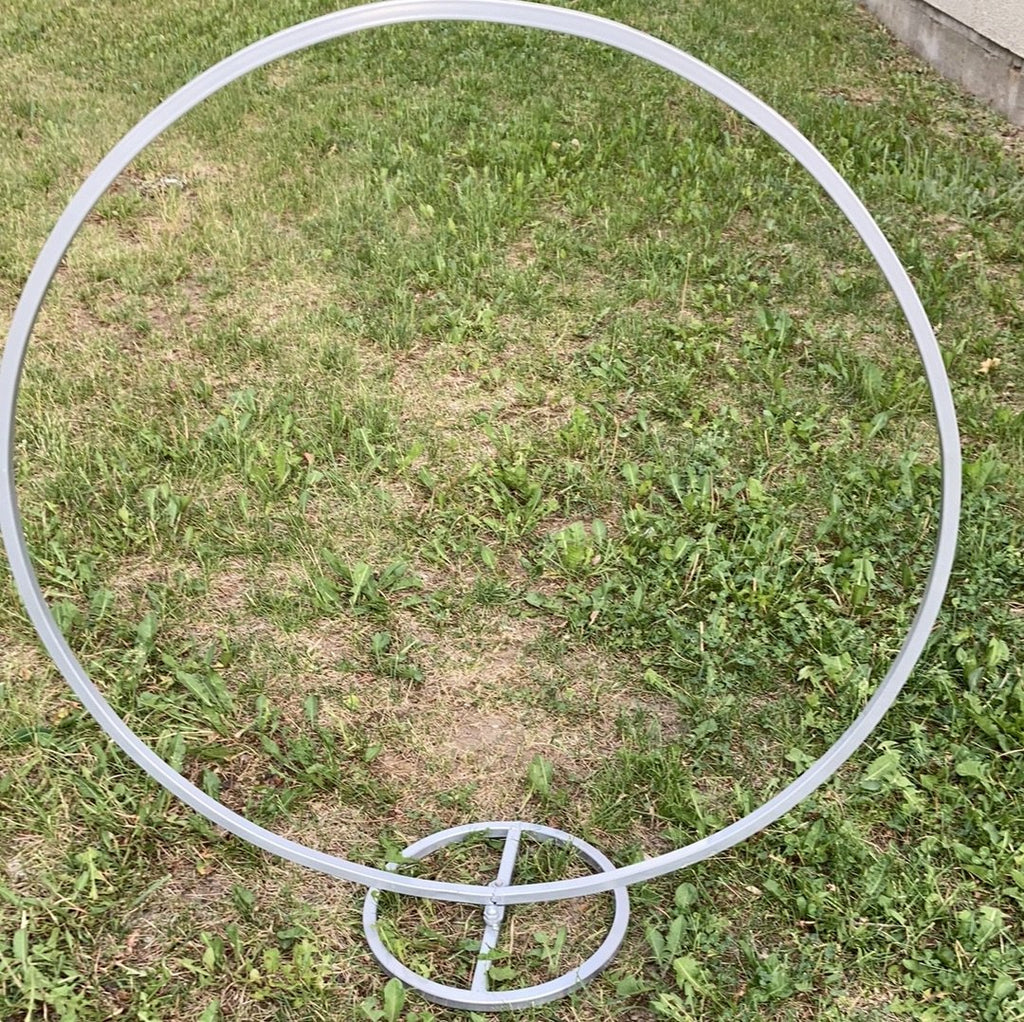 Metal Modern Silver Stand 30” Diameter Hoop Ring