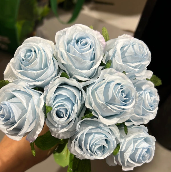 New Elsa 9 head Light blue Rose bunch
