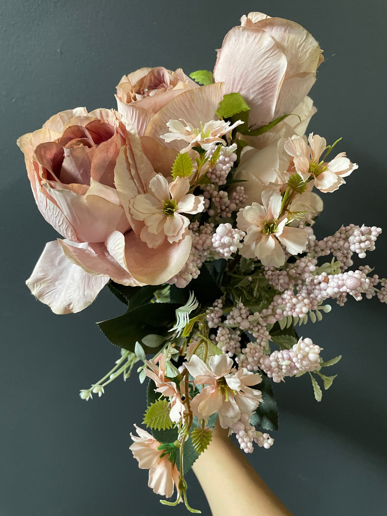 Alex Roses Flowers Alex Rose BUNCH purple – Viva La Rosa